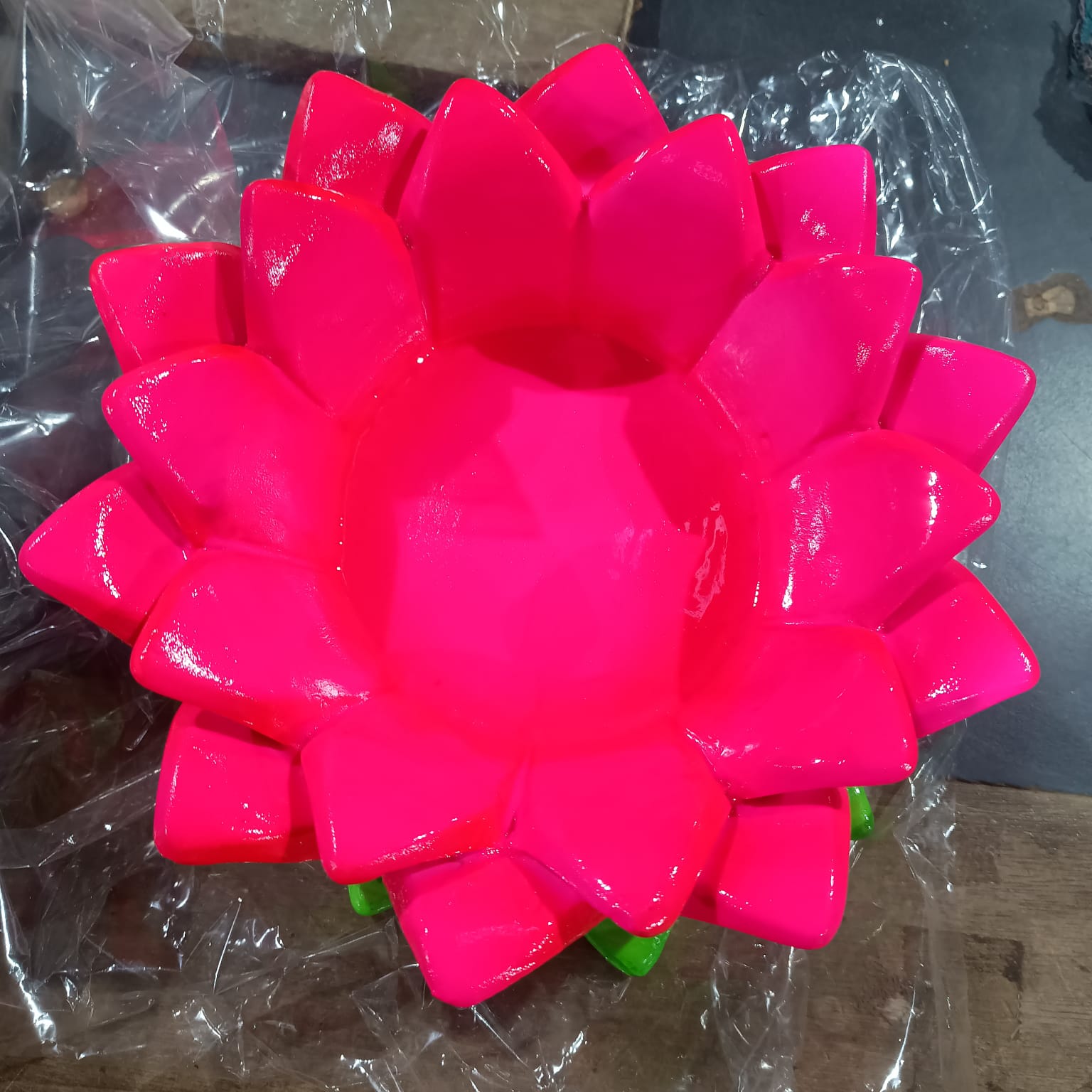 RESIN LOTUS PINK